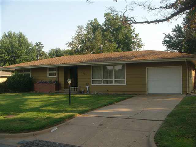 525 E Hellar, Clearwater, KS 67026