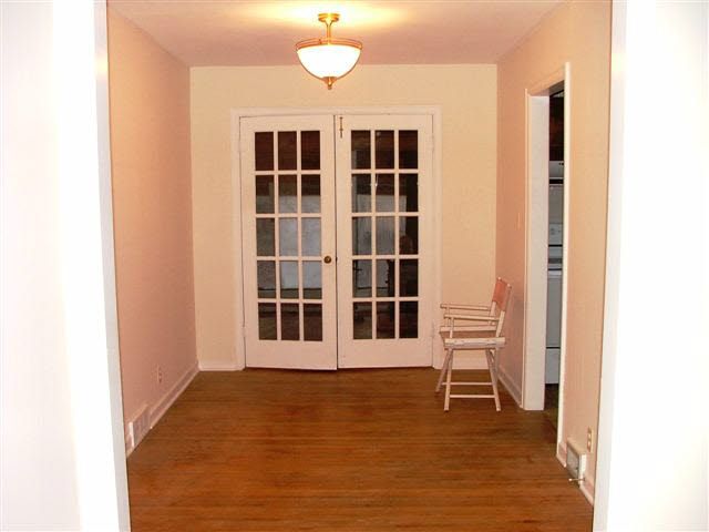 533 S Elpyco, Wichita, KS 67218
