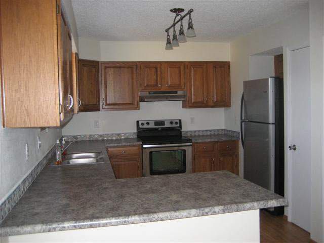 1914 N Peppercorn, Derby, KS 67037