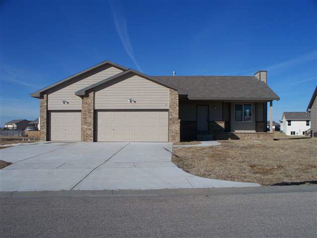 715 Windrose St, Haysville, KS 67060