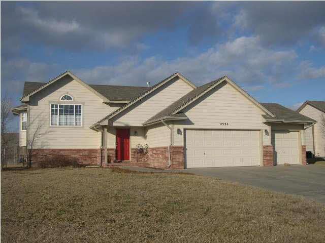 2534 E Windsong Ct, Wichita, KS 67219