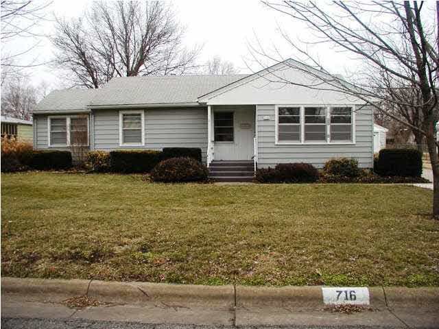 716 W 7th, Newton, KS 67114
