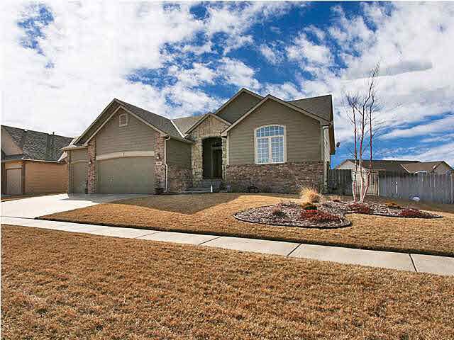 606 W Douglas, Andover, KS 67002