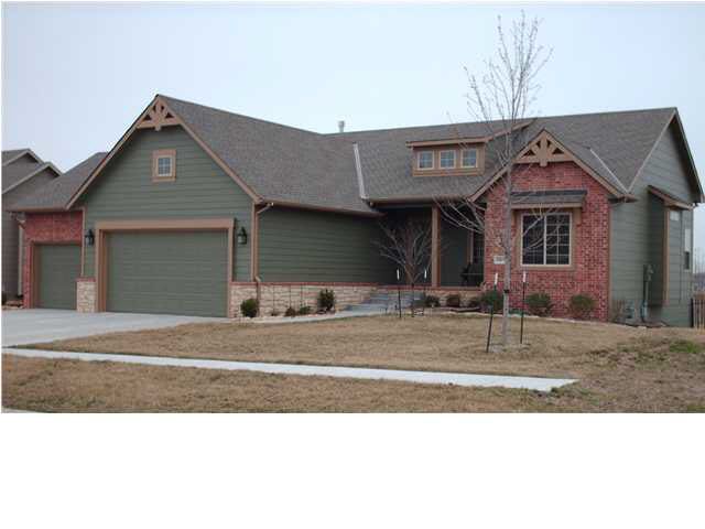 2413 Timber Creek St, Derby, KS 67037