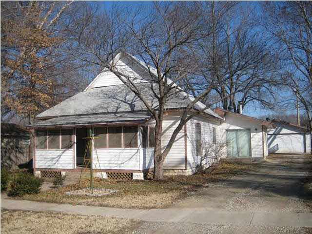 432 E Arbor, Mulvane, KS 67110