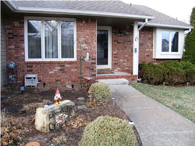 412 E Wild Plum Rd, Derby, KS 67037
