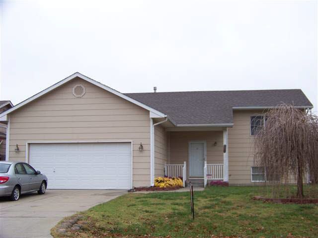 630 W 5th, Valley Center, KS 67147