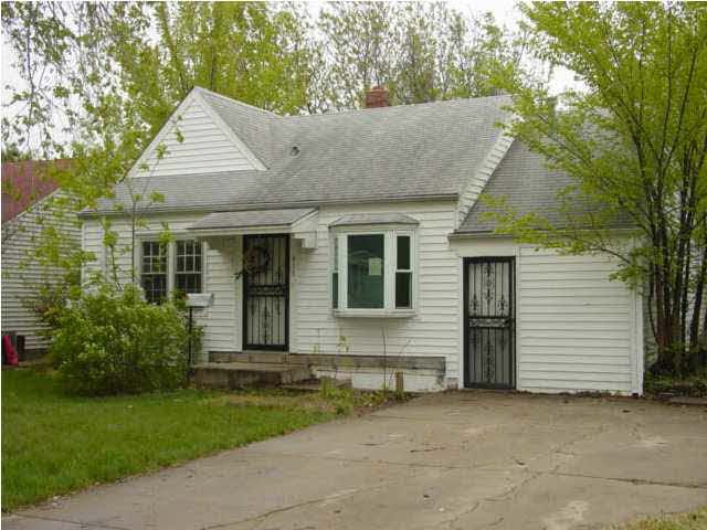 615 N Pinecrest, Wichita, KS 67208