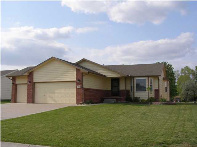 522 E Plantation, Maize, KS 67101