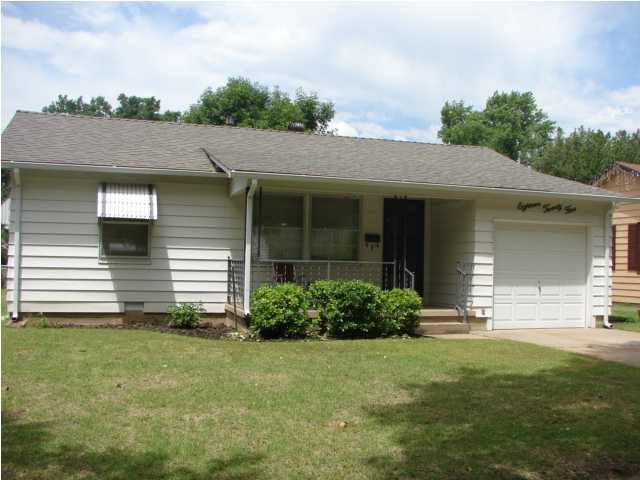 1825 S Estelle, Wichita, KS 67211
