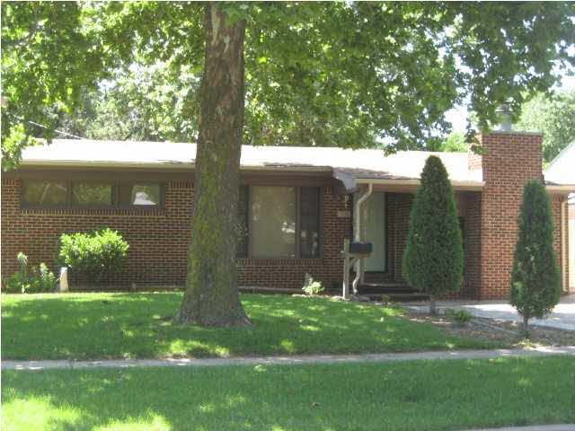 1235 E 31st St S, Wichita, KS 67216