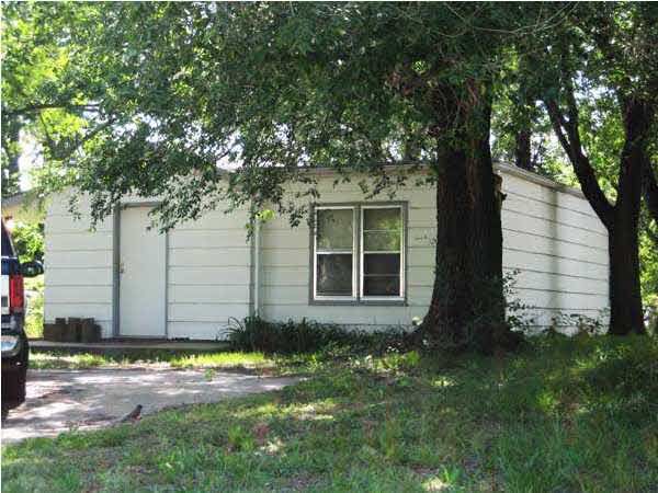 437 S Mccomas, Wichita, KS 67213