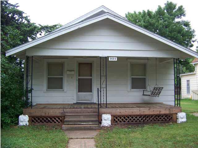 321 Allison, Newton, KS 67114