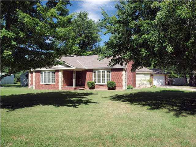543 N Phillips, Andover, KS 67002