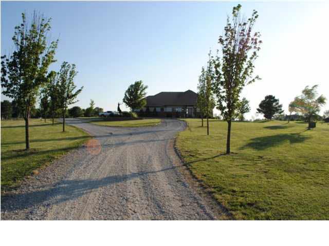 5931 S 116th Ct, Derby, KS 67037