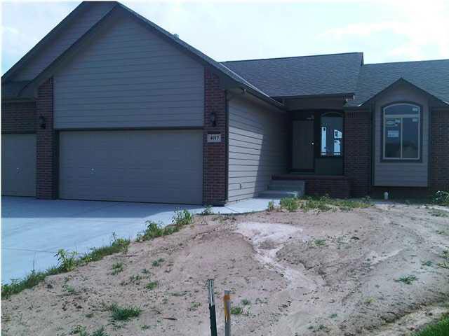 4017 Westbrook Ct, Maize, KS 67101