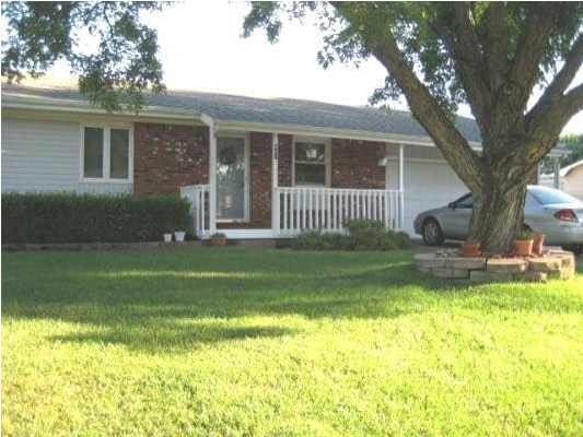 627 E Southeast Dr, Clearwater, KS 67026