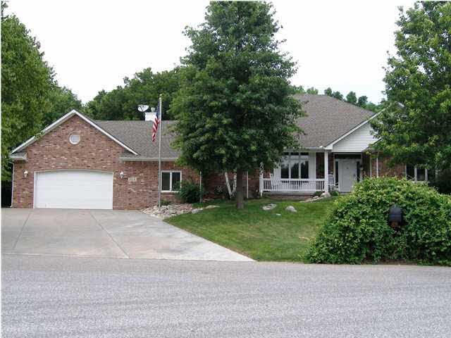 4310 E Huckleberry, Derby, KS 67037