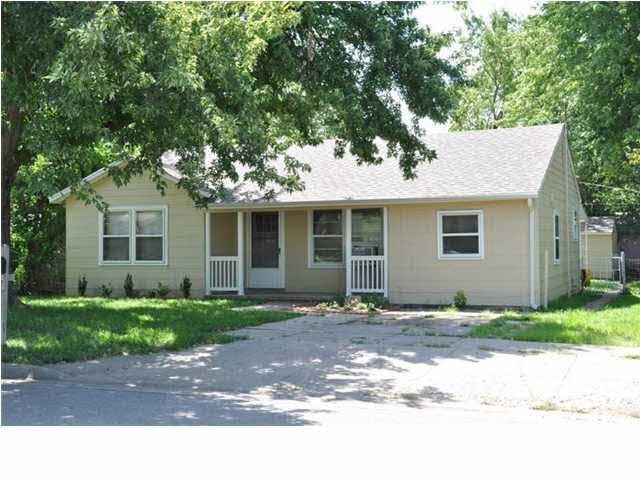 1119 Clark, El Dorado, KS 67042