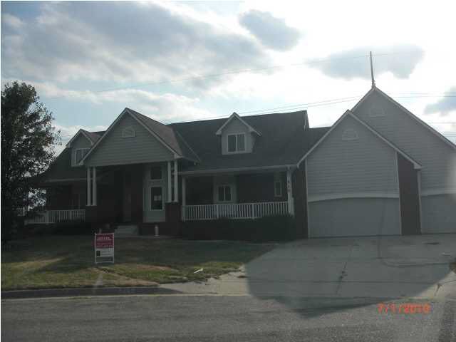 515 N Forestview, Wichita, KS 67206