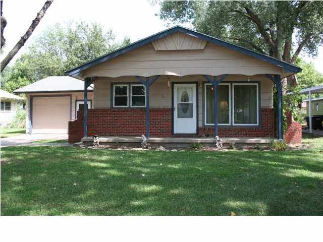 4320 Memory Ln, Wichita, KS 67212