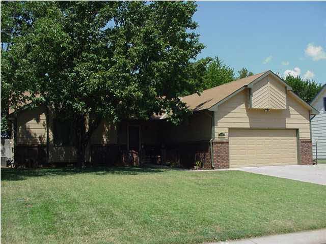 1706 Cresthill, Derby, KS 67037