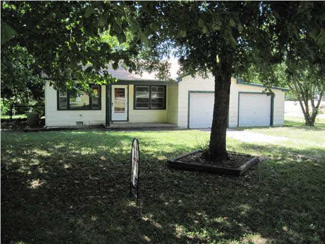 519 N Kansas, Oxford, KS 67119