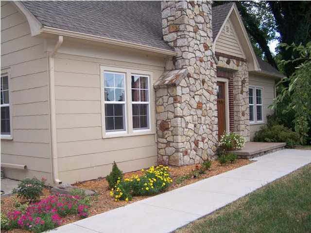 1101 S Pine, Newton, KS 67114