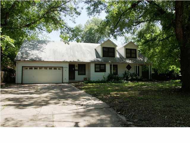 2535 E Clover, Wichita, KS 67211