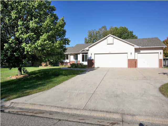 2511 Persimmon, Derby, KS 67037