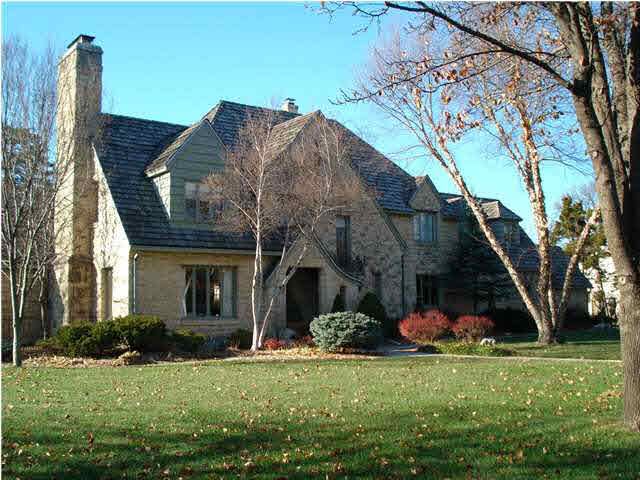 7 Saint James Pl, Eastborough, KS 67206