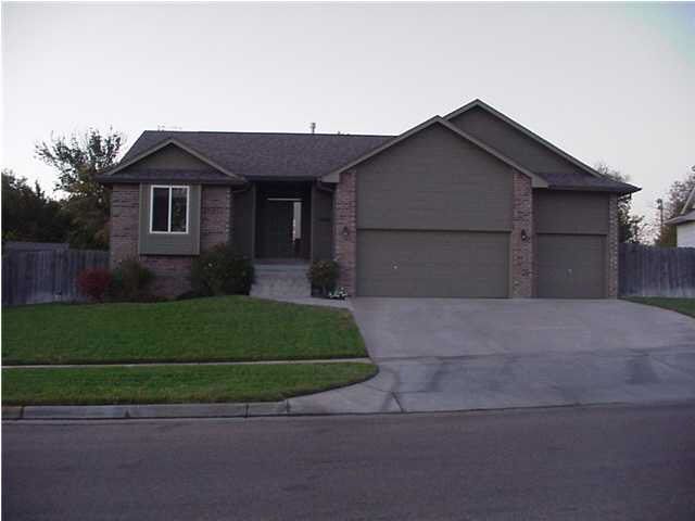 1006 Rushwood, Derby, KS 67037