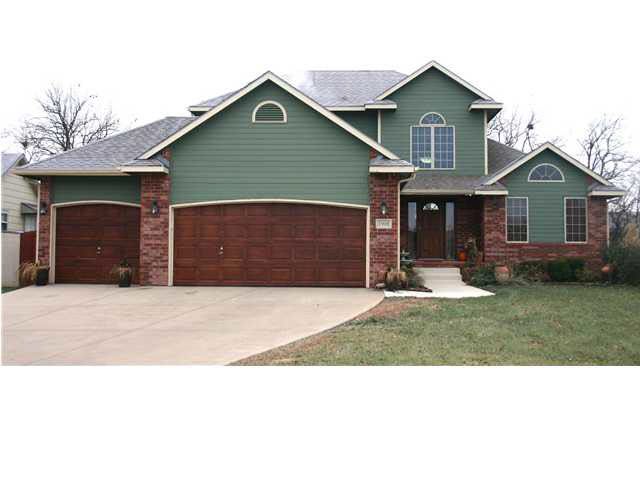 1908 Remington Ct, Andover, KS 67002