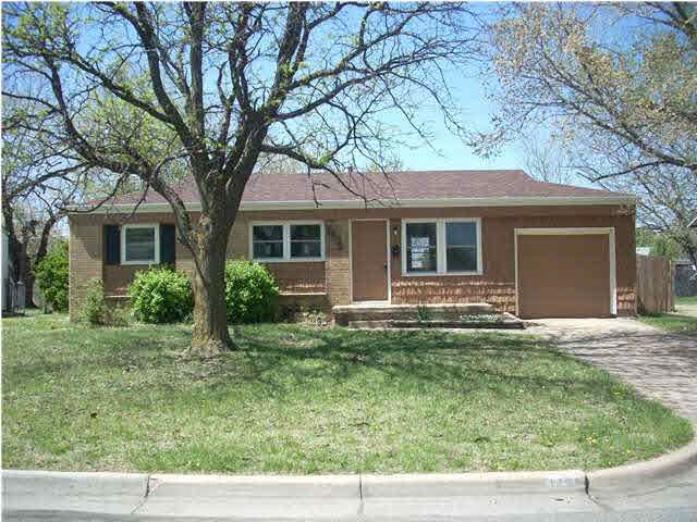 3233 S Gow, Wichita, KS 67217