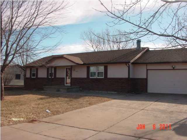207 W Swanee Dr, Goddard, KS 67052