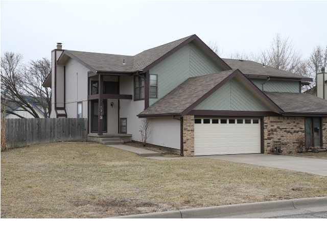 8733 E Boston, Wichita, KS 67207