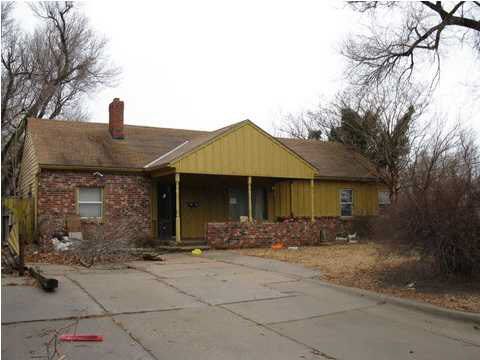 2403 E Shadybrook, Wichita, KS 67214