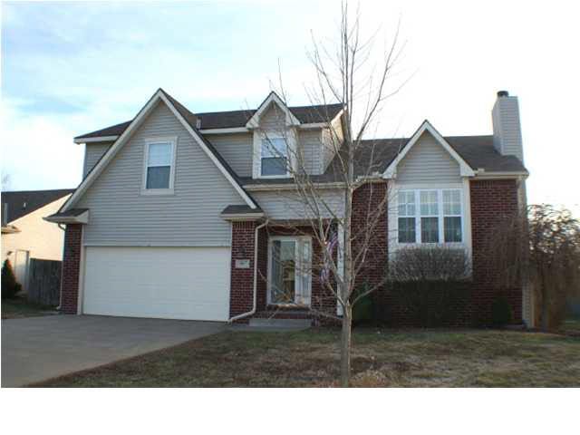 807 Rushwood Ct, Augusta, KS 67010