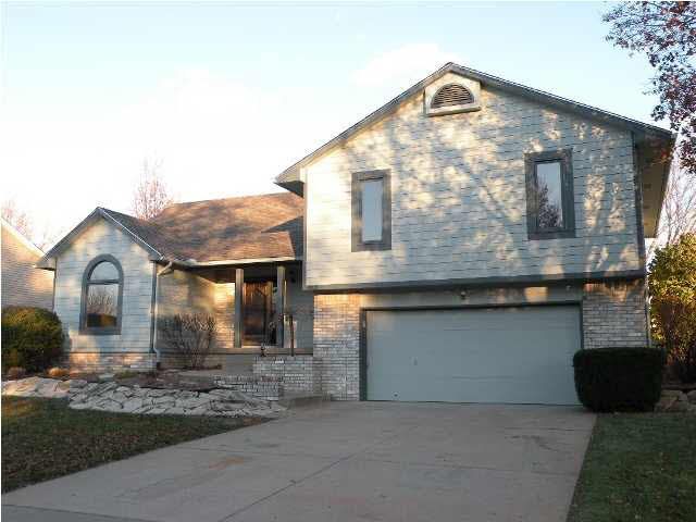 912 Honeybrook, Derby, KS 67037