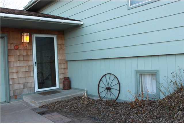 23 E Shenandoah Dr, Goddard, KS 67052