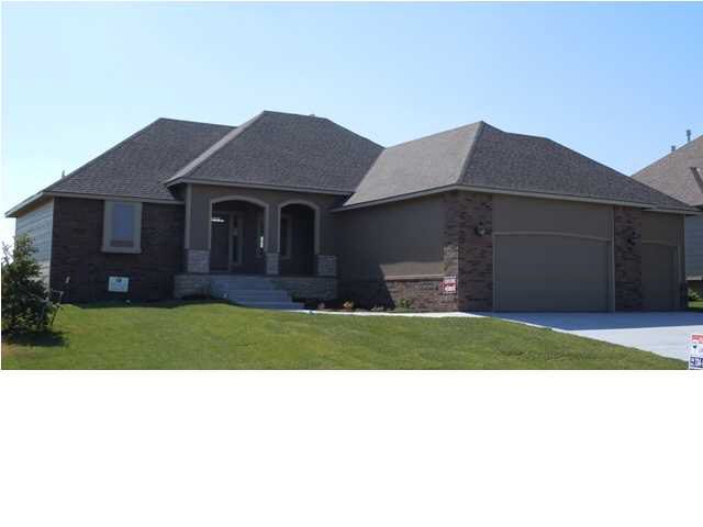 3921 N Goldenrod, Maize, KS 67101