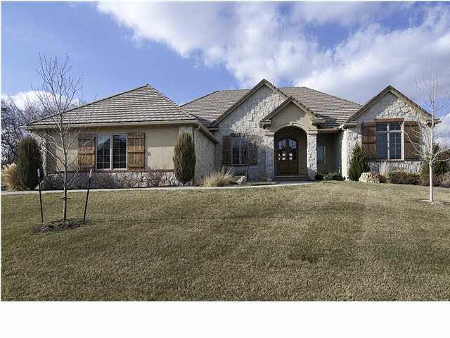 224 E Pine Meadow Ct, Andover, KS 67002