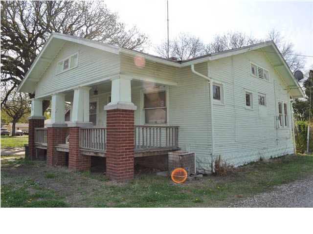 216 E 15th, Wellington, KS 67152