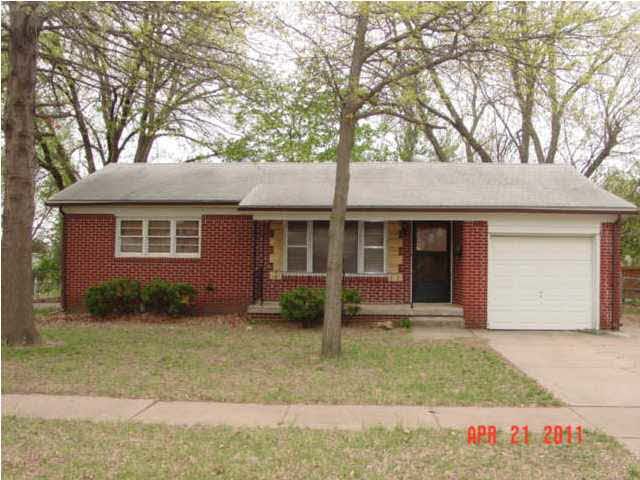 7909 E Clay, Wichita, KS 67207