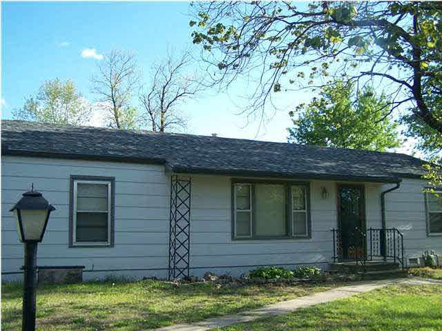 1017 W Clyde, Andover, KS 67002
