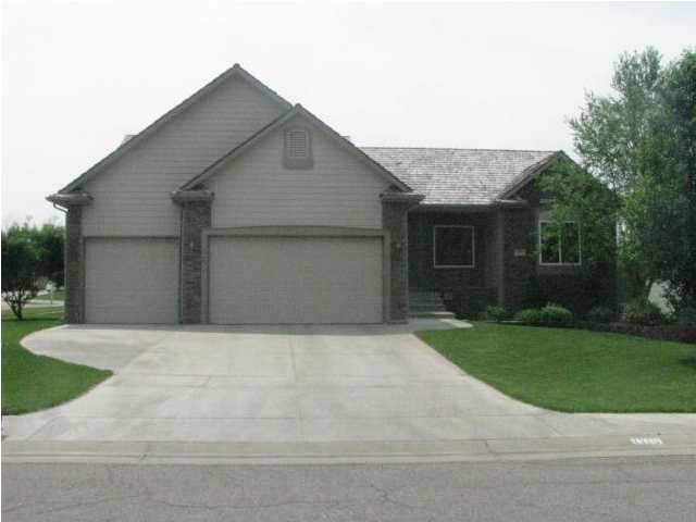1319 E Parkwood, Derby, KS 67037