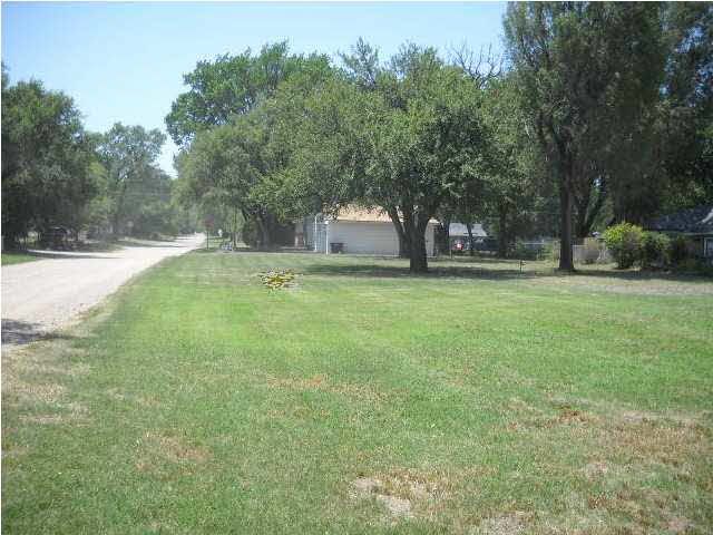600 N Young, Wichita, KS 67212