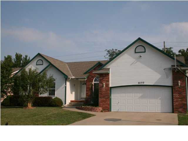 6152 E 41st St N Cir, Wichita, KS 67220