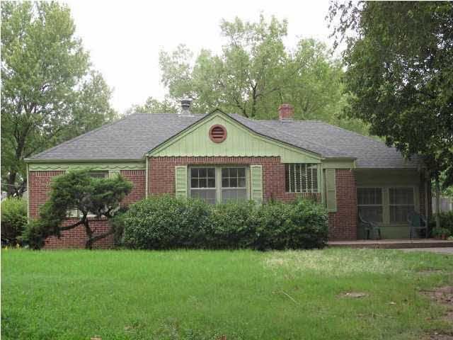 1639 N Coolidge, Wichita, KS 67203