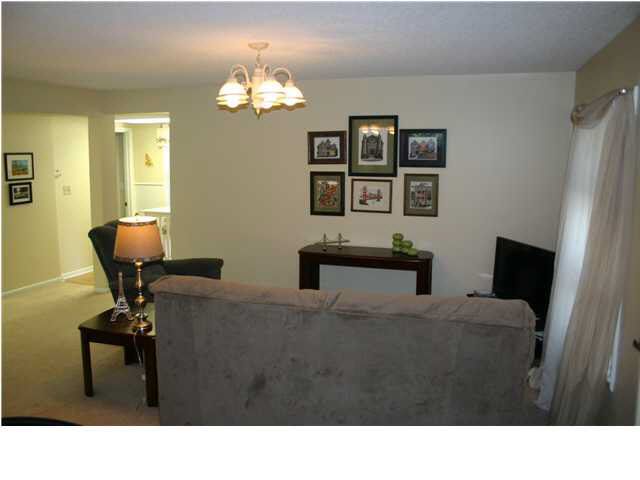 2430 S Ida, Wichita, KS 67216